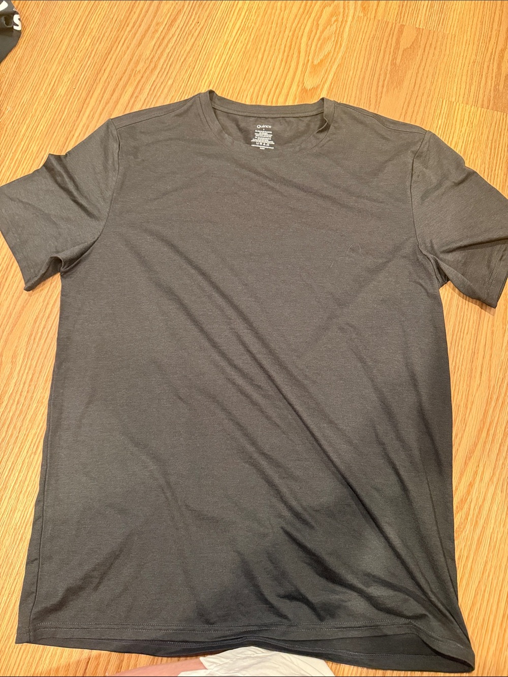 Quince Men's Short Sleeve Crew Tee - Charcoal